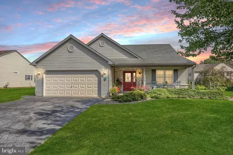 118 Arbor Dr, Myerstown, PA 17067