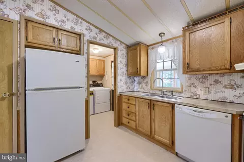 222 Maple Ave, Manheim, PA 17545 photo 20