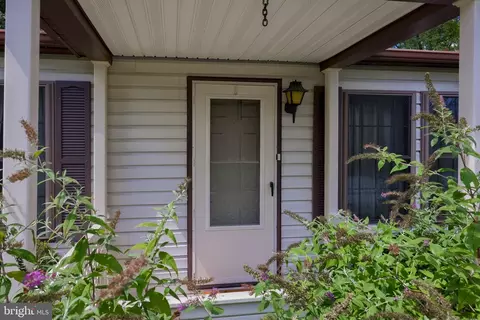 222 Maple Ave, Manheim, PA 17545 photo 9