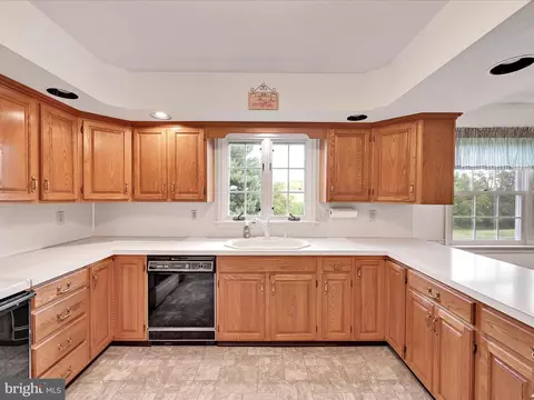 Kitchen - 317 Juniper St, Lebanon, PA 17042 photo 5 of 6