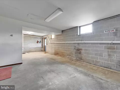 Exterior - 317 Juniper St, Lebanon, PA 17042 photo 6 of 10