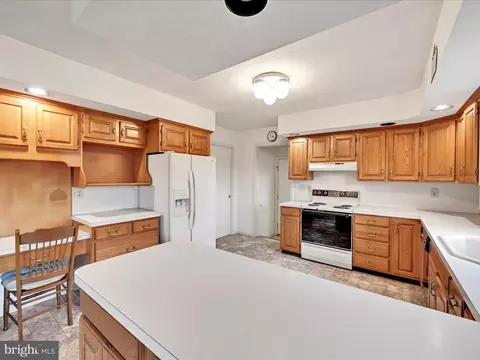Kitchen - 317 Juniper St, Lebanon, PA 17042 photo 3 of 6