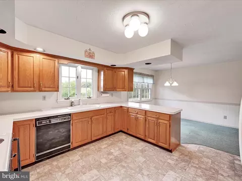 Kitchen - 317 Juniper St, Lebanon, PA 17042 photo 4 of 6
