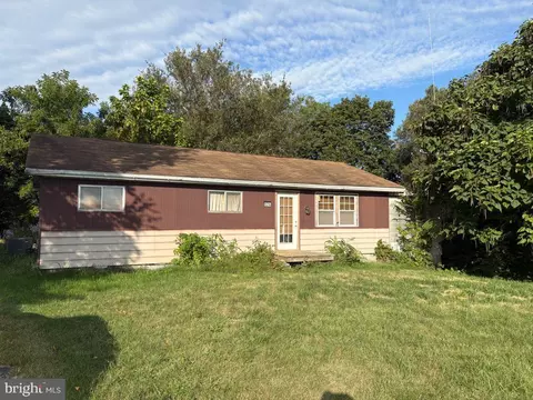 831 N A N 8th Ave, Lebanon, PA 17046