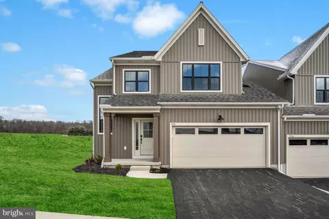 934 N Lincoln St #008-04, Palmyra, PA 17078