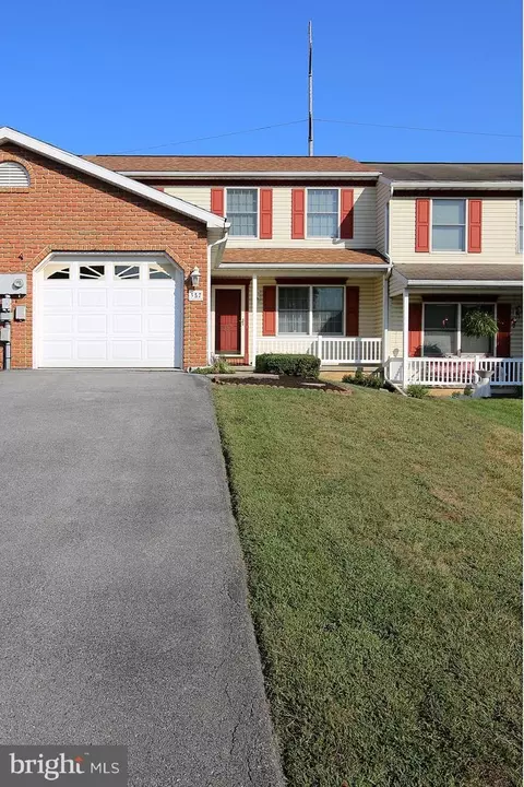 357 Acorn Cir, Lebanon, PA 17042