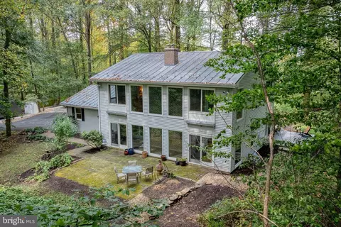 807 Holly Ln, Lebanon, PA 17042