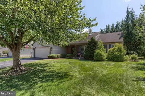 22 Scenic Dr, Myerstown, PA 17067
