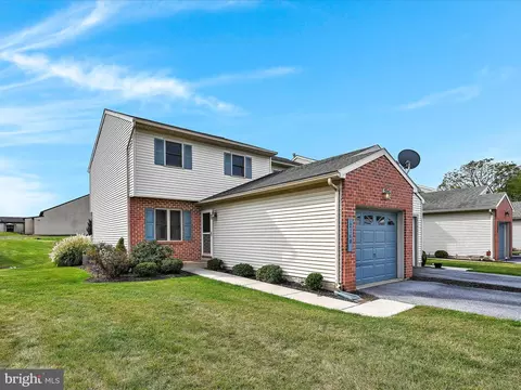 2140 Walnut St, Lebanon, PA 17042