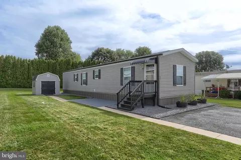 1300 E Kercher Ave #32, Myerstown, PA 17067