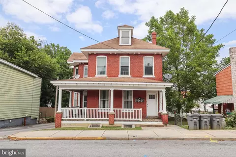 1617 Center St, Lebanon, PA 17042