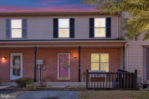 58 Tiffany Ln, Lebanon, PA 17046