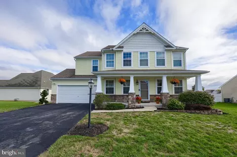 12 Pembrooke Ln, Annville, PA 17003