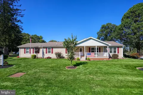 837 N Forge Rd, Palmyra, PA 17078