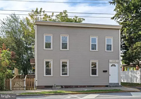 1714 Chestnut St, Lebanon, PA 17042