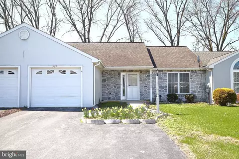 597 Blueberry Ln, Lebanon, PA 17046