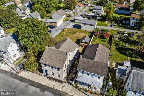 714 S Railroad St, Myerstown, PA 17067