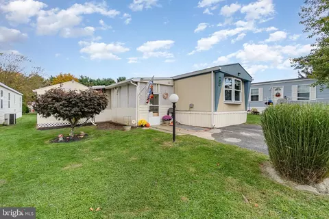 630 Palm City Park, Annville, PA 17003