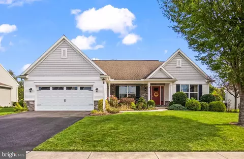 9 Creekside Dr, Lebanon, PA 17042