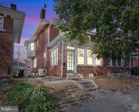 127 S 10th St, Lebanon, PA 17042