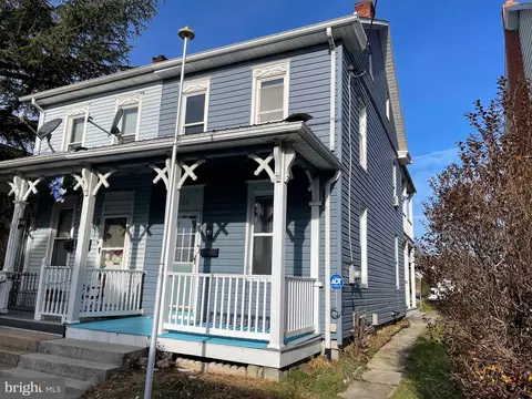 19 W Church St, Annville, PA 17003
