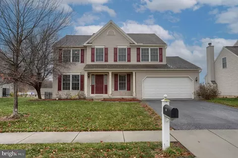 22 Wildflower Cir, Lebanon, PA 17046