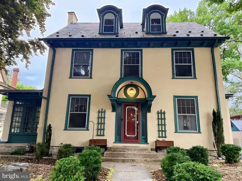 3 E High St, Lebanon, PA 17042