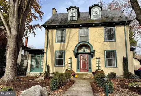 3 E High St, Lebanon, PA 17042