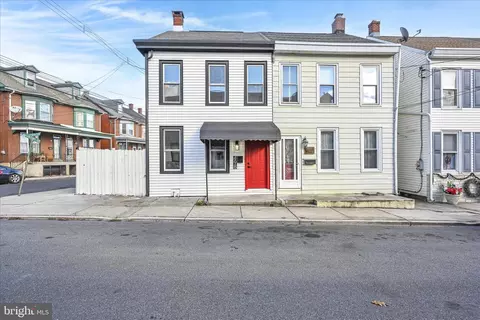 498 N 6th St, Lebanon, PA 17046