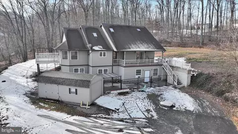 381 Michters Rd, Newmanstown, PA 17073