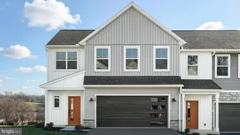 169 Marissa Ct, Newmanstown, PA 17073