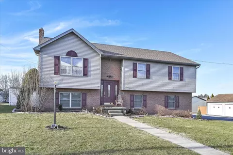 107 Vine St, Richland, PA 17087