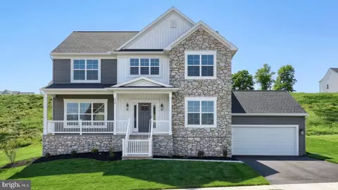 220 Copper Ridge Dr, Newmanstown, PA 17073