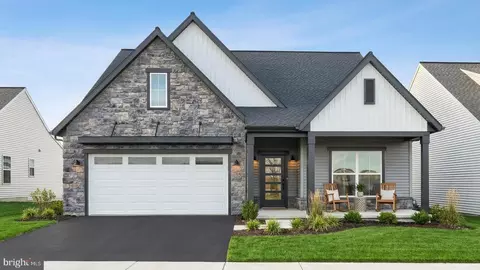 475 Pinnacle Ridge Dr, Annville, PA 17003
