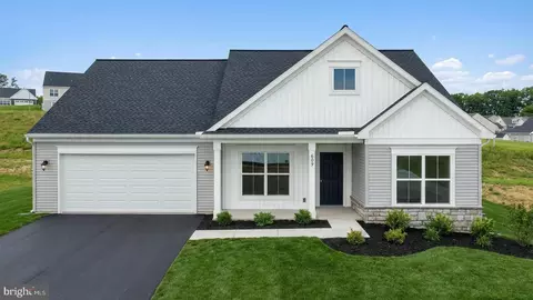 609 Lilliana Dr, Lebanon, PA 17046