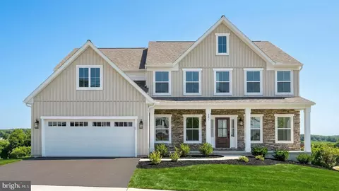 221 Copper Ridge Dr, Newmanstown, PA 17073