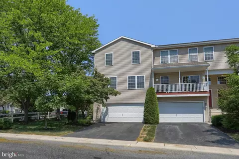101 Woodside Ct, Annville, PA 17003
