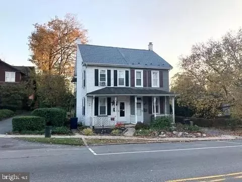 428 E Main St, Annville, PA 17003