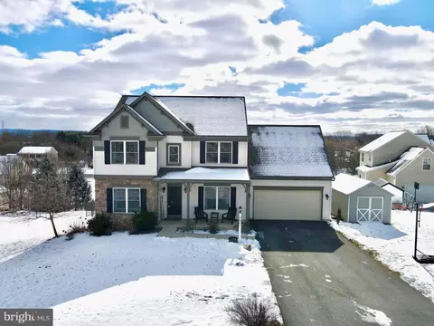 2061 Mallard Ln, Lebanon, PA 17046