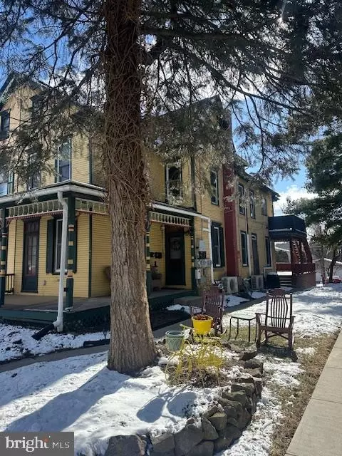 462 Maple St, Annville, PA 17003