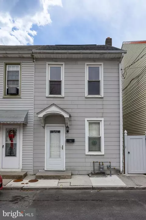 210 Guilford St, Lebanon, PA 17046