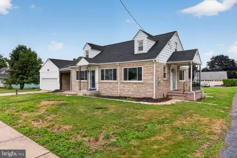 625 N Lincoln St, Palmyra, PA 17078