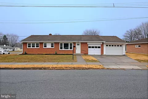 702 S 15th St, Lebanon, PA 17042