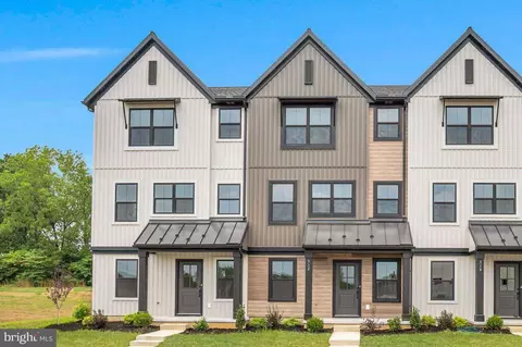 312 Flora Blvd, Annville, PA 17003