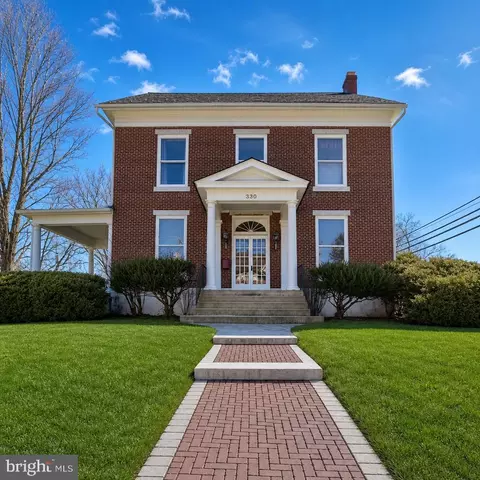 330 E Main St, Annville, PA 17003