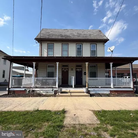 521 E 523 E Main St, Palmyra, PA 17078