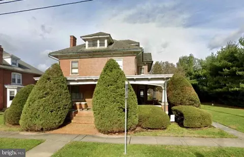 133 E Penn Ave, Cleona, PA 17042