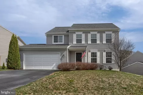 16 Wildflower Cir, Lebanon, PA 17046