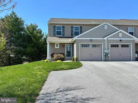 101 Wheatstone Ln L-0062, Lebanon, PA 17042