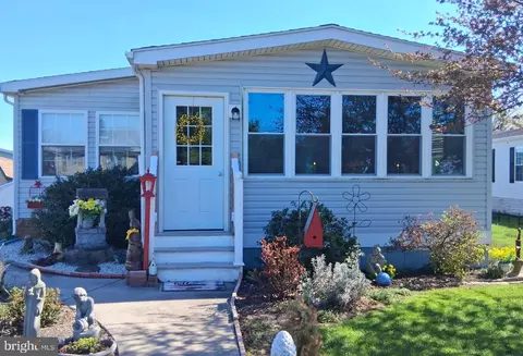 188 W Cedar St, Palmyra, PA 17078